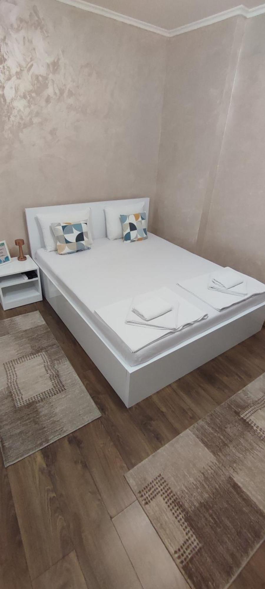 Menrat Apartment Нови Сад Екстериор снимка